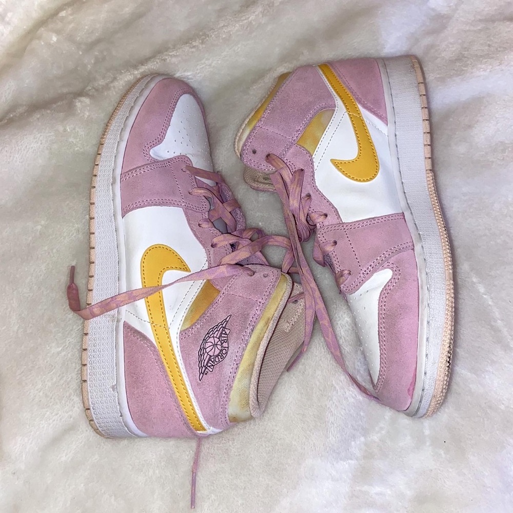 Air Jordan 1 mid